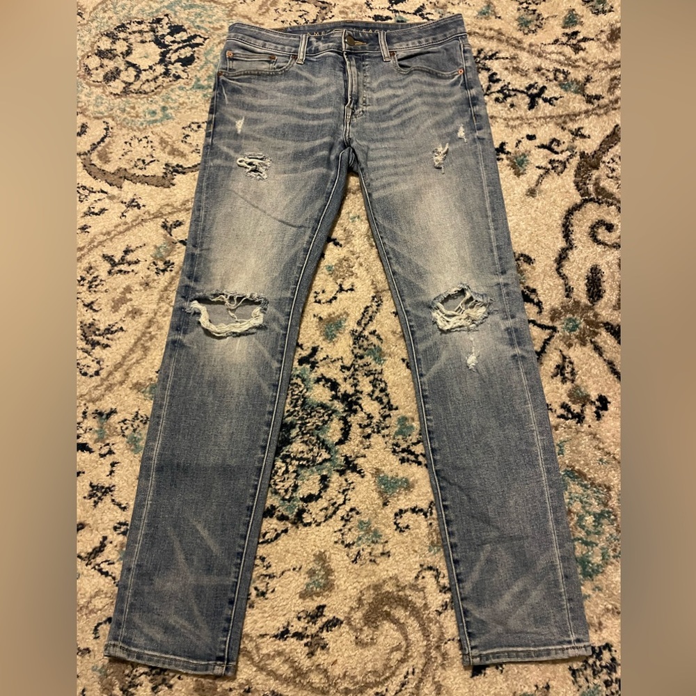 American Eagle Outfitters Skinny Jeans - Light Blue Distressed